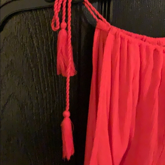 Crown and Ivy Top - Picture 5 of 5